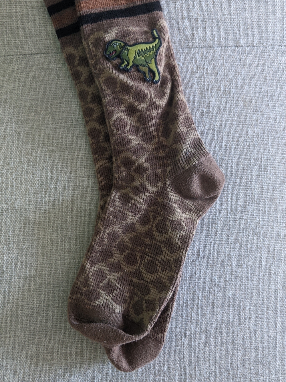 Brown Men's Patterned Crew Socks with Dino Patch